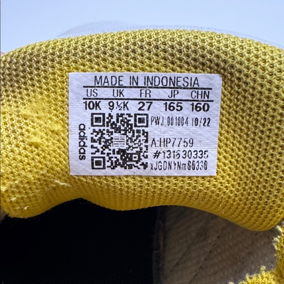 Adidas Disney Mickey Mouse Toddler White and Yellow Sneakers size 6k - Picture 4 of 4